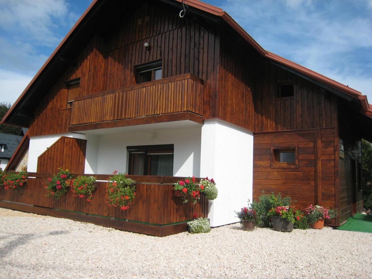 Sixteen Lakes Guest House 2 Йезерце Екстериор снимка