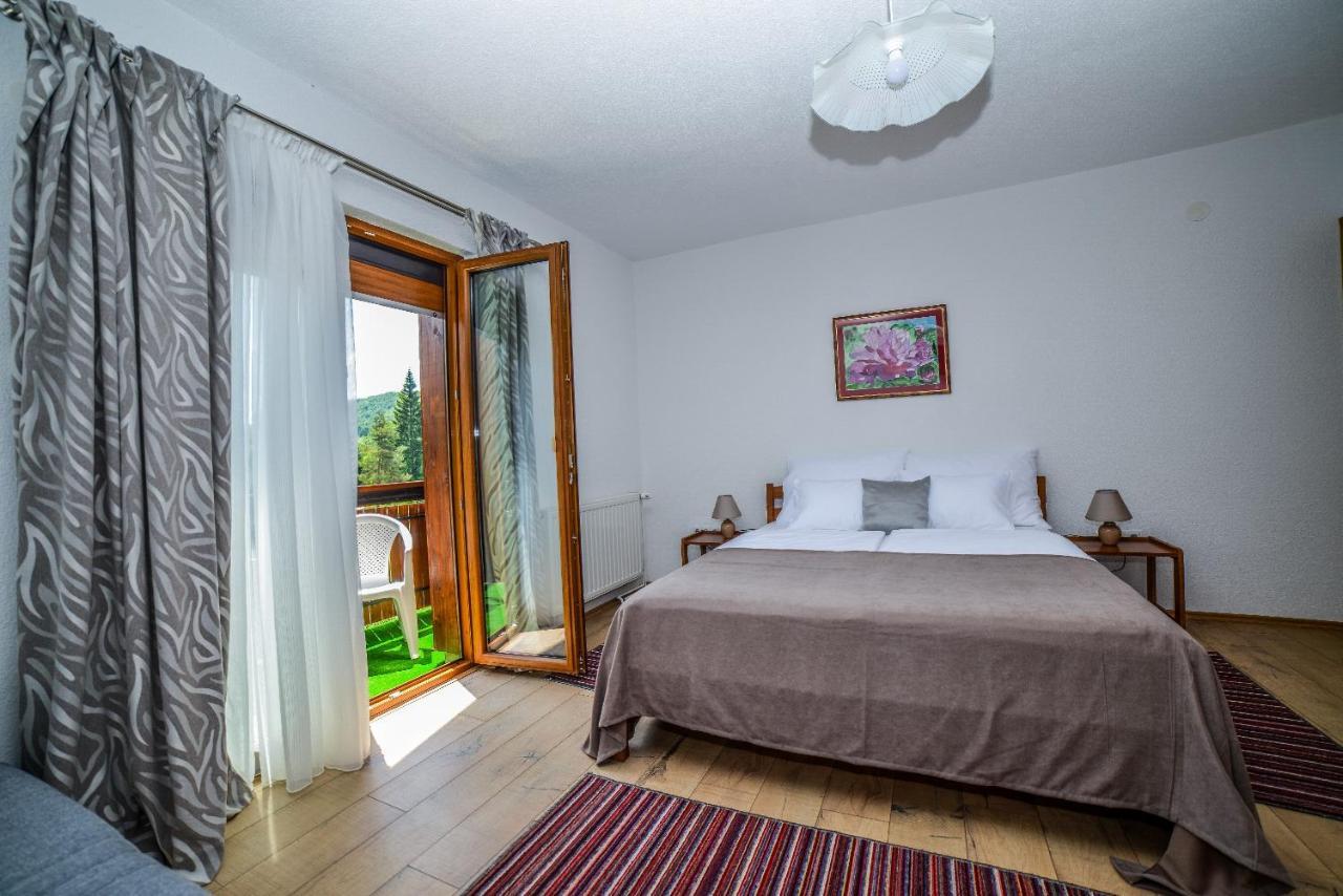 Sixteen Lakes Guest House 2 Йезерце Екстериор снимка