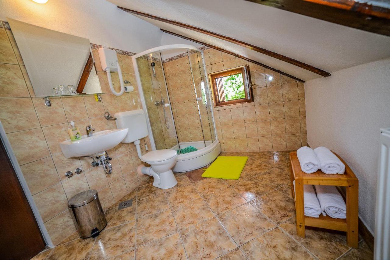 Sixteen Lakes Guest House 2 Йезерце Екстериор снимка