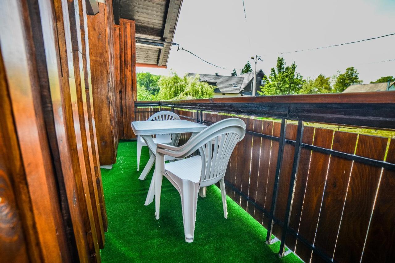 Sixteen Lakes Guest House 2 Йезерце Екстериор снимка