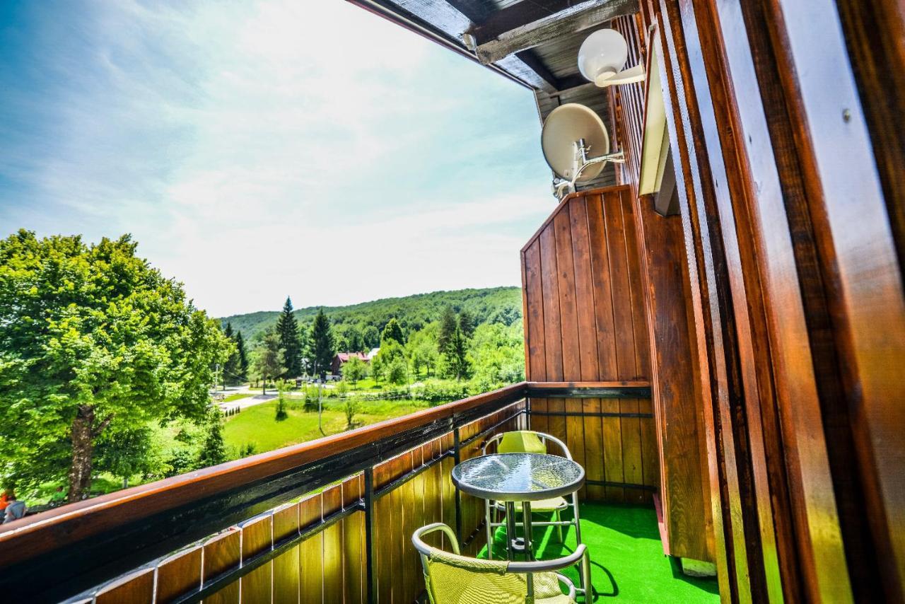 Sixteen Lakes Guest House 2 Йезерце Екстериор снимка