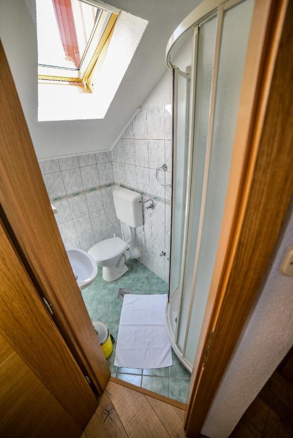 Sixteen Lakes Guest House 2 Йезерце Екстериор снимка